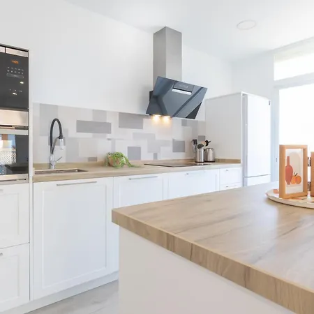 Center 100m From The - Happy Lejlighed *